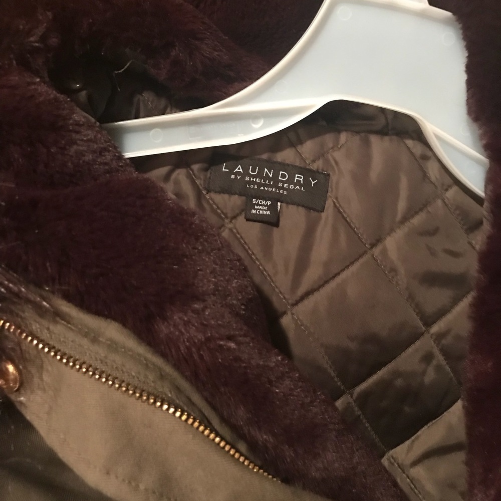 Olive green jacket!💚